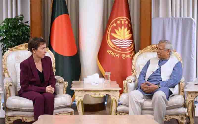 সন্ত্রাসবিরোধী লড়াই শীর্ষ অগ্রাধিকার : প্রধান উপদেষ্টা