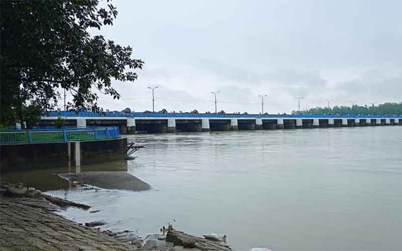 তিস্তার পানি বিপৎসীমা ছুঁয়েছে