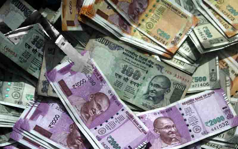 ট্রাম্পের শুল্কের প্রভাব ভারতীয় মুদ্রায়