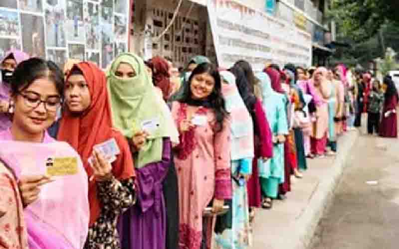 ডাকসু নির্বাচনে ভোটগ্রহণ শুরু