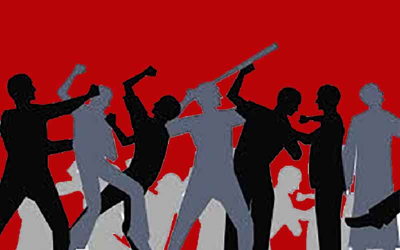 হাটহাজারীতে ফেসবুক পোস্ট নিয়ে সংঘর্ষ, ১৪৪ ধারা হাটহাজারীতে ফেসবুক পোস্ট নিয়ে সংঘর্ষ বিষয়ক সংবাদে প্রতীকী ছবি ব্যবহার করা হয়েছে।