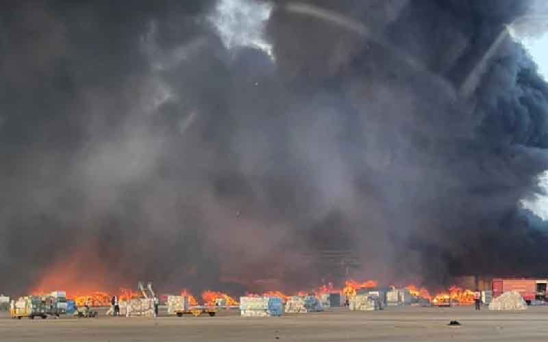 শাহজালাল বিমানবন্দরে ভয়াবহ আগুন, ফ্লাইট চট্টগ্রাম-কলকাতায়