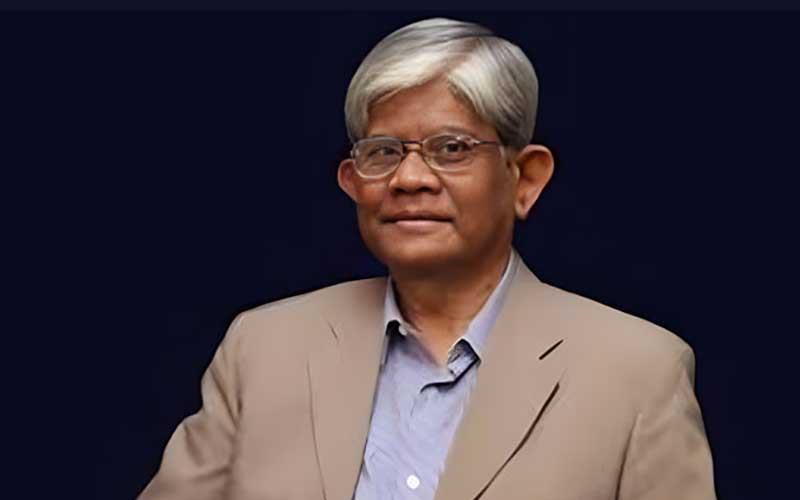 নতুন বেতন কাঠামো কার্যকর হবে মার্চে অর্থ উপদেষ্টা ড. সালেহউদ্দিন আহমেদ।