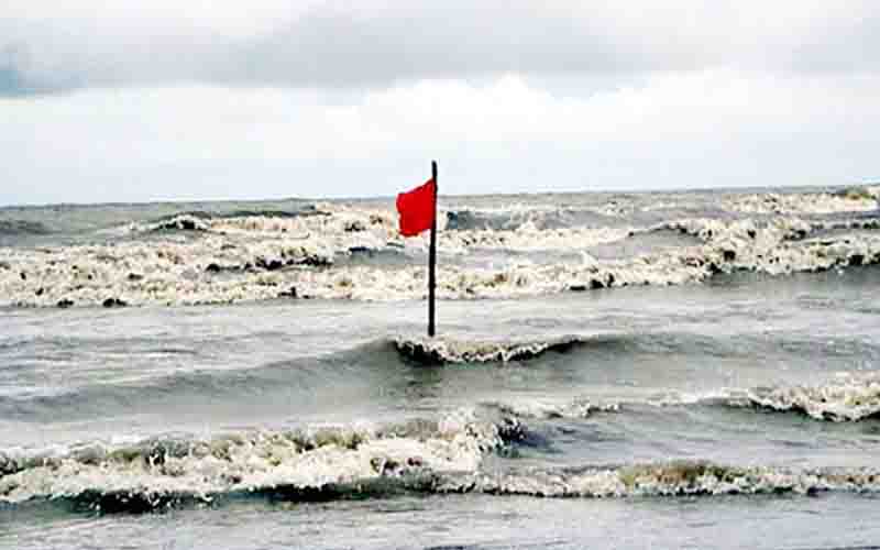 সমুদ্রবন্দরে ৩ নম্বর স্থানীয় সতর্কতা সংকেত জারি ৩ নম্বর স্থানীয় সতর্কতা সংকেত
