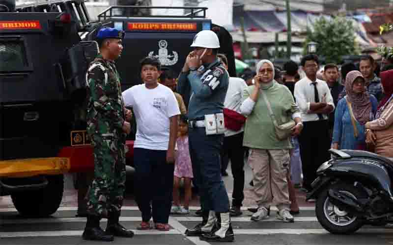 জাকার্তায় স্কুলের পাশে বিস্ফোরণে আহত ৫৪ জন