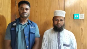লক্ষ্মীপুরের শিক্ষার্থীকে ধর্ষণের অভিযোগে মাদরাসার অধ্যক্ষকে আটক লক্ষ্মীপুরে মাদরাসা ছাত্রকে নির্যাতনের অভিযোগে অধ্যক্ষ আটক